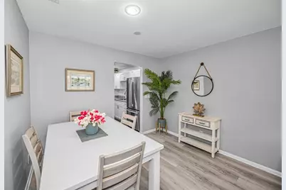5216 81st Street N #5, Saint Petersburg, FL 33709 - Photo 10