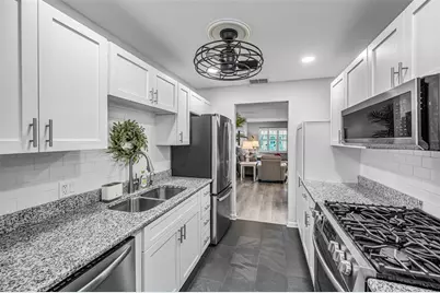 5216 81st Street N #5, Saint Petersburg, FL 33709 - Photo 12