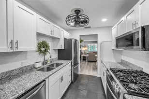 5216 81st St N, Saint Petersburg, FL 33709 - Photo 12