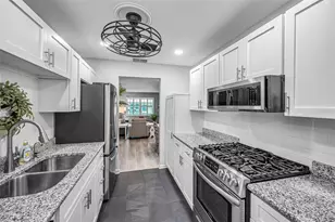 5216 81st St N, Saint Petersburg, FL 33709 - Photo 14