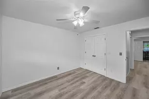 5216 81st St N, Saint Petersburg, FL 33709 - Photo 22