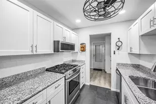 5216 81st St N, Saint Petersburg, FL 33709 - Photo 14