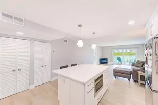 7930 Sun Island Dr S, South Pasadena, FL 33707 - Photo 8