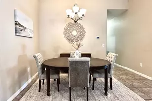 613 Wabash Breeze Cir, Ruskin, FL 33570 - Photo 6