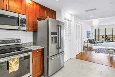1 Beach Drive SE #1207, Saint Petersburg, FL 33701 - Photo 8