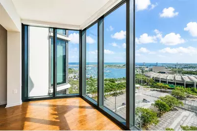 1 Beach Drive SE #1207, Saint Petersburg, FL 33701 - Photo 1
