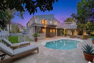 105 Peterson Ln, Palm Harbor, FL 34683 - Photo 56