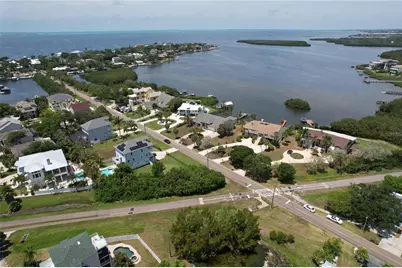 105 Peterson Lane, Palm Harbor, FL 34683 - Photo 48
