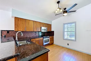 105 Peterson Ln, Palm Harbor, FL 34683 - Photo 18