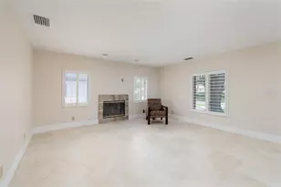 300 Brightwaters Blvd NE, Saint Petersburg, FL 33704 - Photo 10