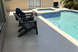 300 Brightwaters Blvd NE, Saint Petersburg, FL 33704 - Photo 20
