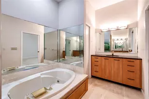 300 Brightwaters Blvd NE, Saint Petersburg, FL 33704 - Photo 26