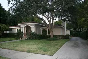 300 Brightwaters Blvd NE, Saint Petersburg, FL 33704 - Photo 1