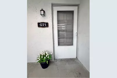 3815 N Oak Drive #G71, Tampa, FL 33611 - Photo 2