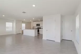 477 Sunlit Coral St, Ruskin, FL 33570 - Photo 6