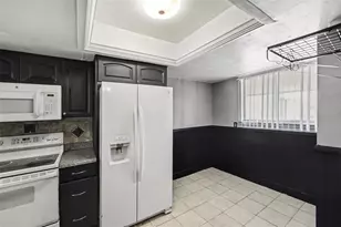 6308 Newtown Cir, Tampa, FL 33615 - Photo 8
