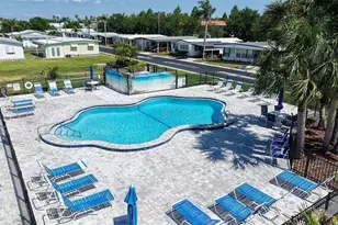 2000 E Bay Dr, Largo, FL 33771 - Photo 30