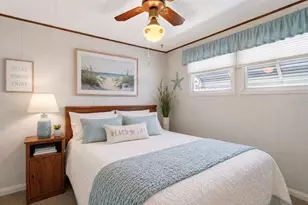 2000 E Bay Dr, Largo, FL 33771 - Photo 12