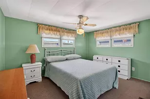 2000 E Bay Dr, Largo, FL 33771 - Photo 10