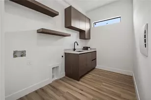 2308 N Elcoe Dr, Tampa, FL 33603 - Photo 22