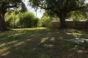 1427 Pleasant Pl, Lakeland, FL 33801 - Photo 12