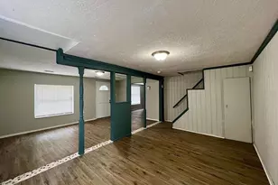 2003 10th St S, Saint Petersburg, FL 33705 - Photo 14