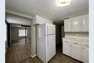 2003 10th Street S, Saint Petersburg, FL 33705 - Photo 2