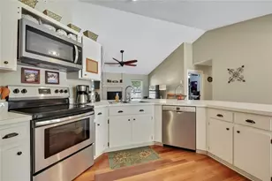 9304 Rockrose Dr, Tampa, FL 33647 - Photo 14