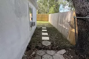 935 17th Ave S, Saint Petersburg, FL 33705 - Photo 12