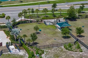 14633 Red Castle Ave, Lithia, FL 33547 - Photo 54