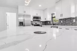 6040 84th Ave N, Pinellas Park, FL 33781 - Photo 10