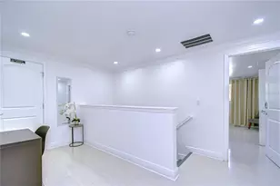 3314 W Kirby St, Tampa, FL 33614 - Photo 22