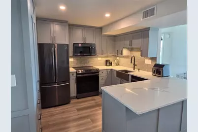 500 Treasure Island Causeway #307, Treasure Island, FL 33706 - Photo 14