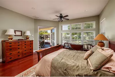 6737 Mango Avenue S, Saint Petersburg, FL 33707 - Photo 16