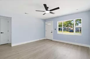 761 29th Ave S, Saint Petersburg, FL 33705 - Photo 6