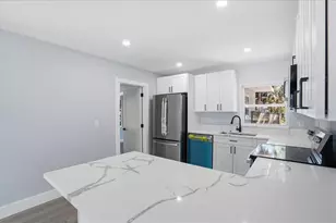 761 29th Ave S, Saint Petersburg, FL 33705 - Photo 10