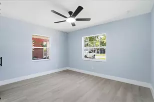 761 29th Ave S, Saint Petersburg, FL 33705 - Photo 12