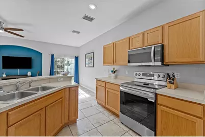 5107 6th Way N, Saint Petersburg, FL 33703 - Photo 6
