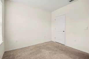 693 Squires Grove Dr, Winter Haven, FL 33880 - Photo 12