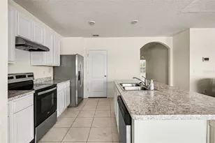 693 Squires Grove Dr, Winter Haven, FL 33880 - Photo 10