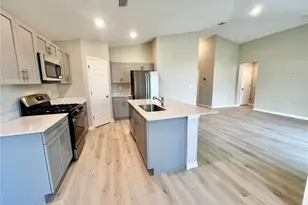 14664 Gallop Run Dr, Lithia, FL 33547 - Photo 4