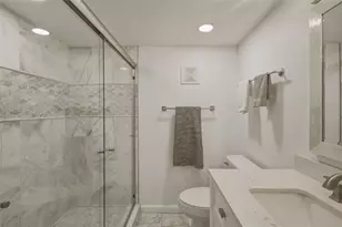1270 Gulf Blvd, Clearwater Beach, FL 33767 - Photo 24