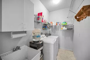 2272 Warwick Dr, Oldsmar, FL 34677 - Photo 28
