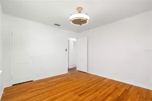 1220 35th Ave N, Saint Petersburg, FL 33704 - Photo 12