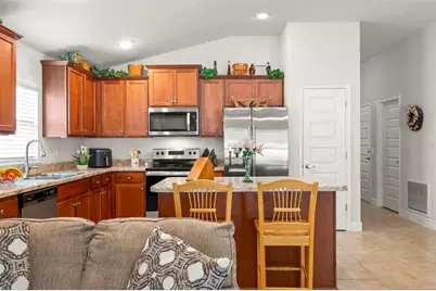 16114 Vine Cliff Avenue, Hudson, FL 34667 - Photo 8