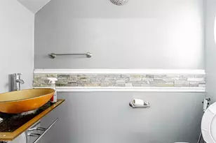 6400 46th Ave N, Kenneth City, FL 33709 - Photo 14