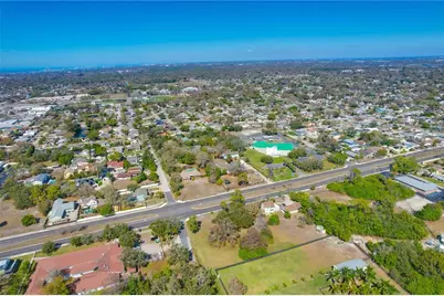 12750 Park Boulevard, Seminole, FL 33776 - Photo 8