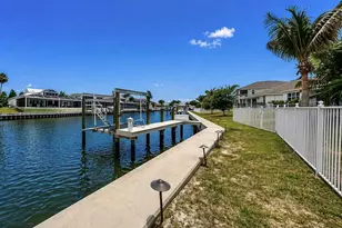 954 Signet Dr, Apollo Beach, FL 33572 - Photo 40