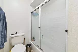 13813 Fletchers Mill Dr, Tampa, FL 33613 - Photo 18
