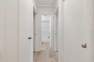 13813 Fletchers Mill Dr, Tampa, FL 33613 - Photo 10